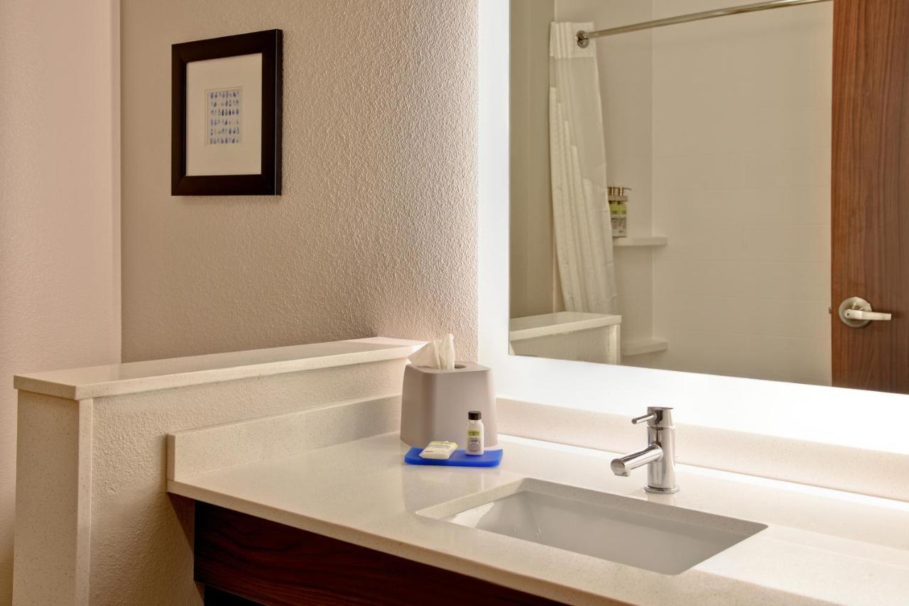 Holiday Inn Express & Suites - Ottawa By Ihg Esterno foto
